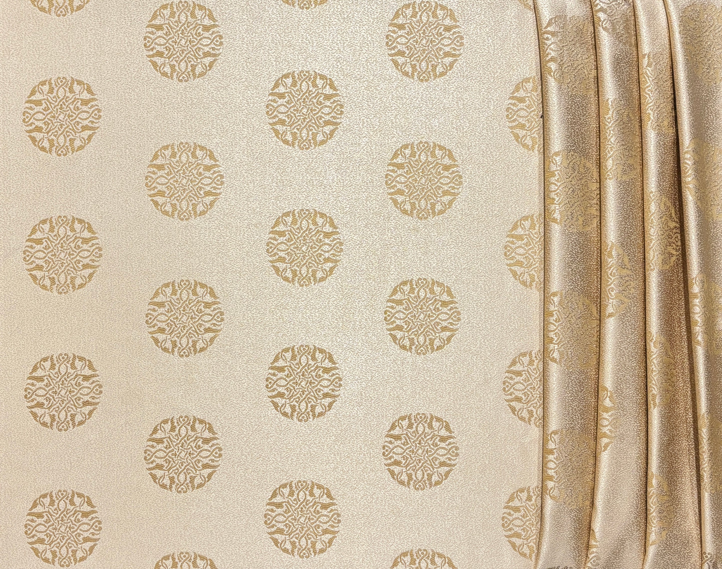 Gold reversible table cloth