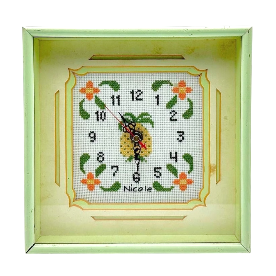 Green square clock