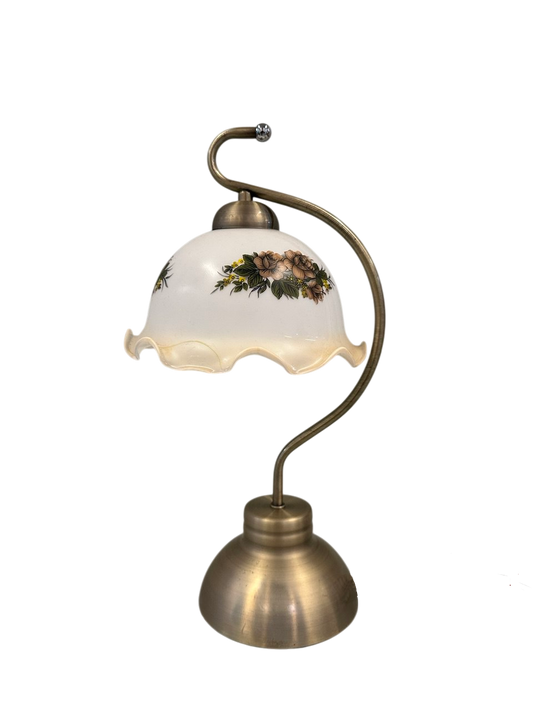 White flower pattern lamp