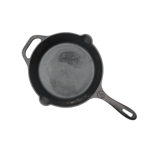 Cast iron pan