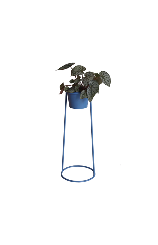 Blue metal pot stand